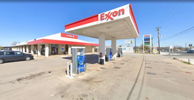 810c105ae8d783603901260bd8ffea33