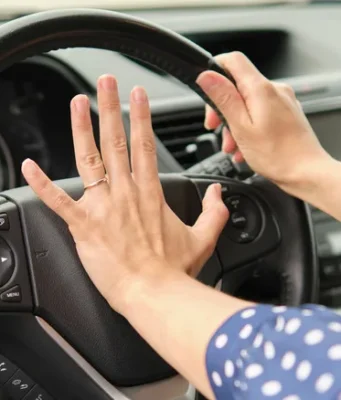 Наказывают ли в Нью-Йорке за звуковой сигнал?